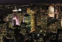Les super gratte-ciel, luxe dans le ciel ou bidonvilles du futur ?